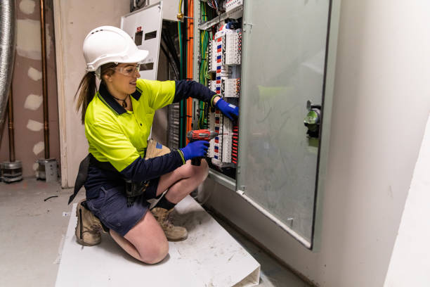 Best Licensed Electrician  in Waynesburg, OH