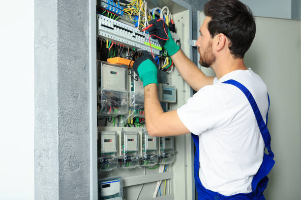 Best Electrical Outlet Repair  in Waynesburg, OH
