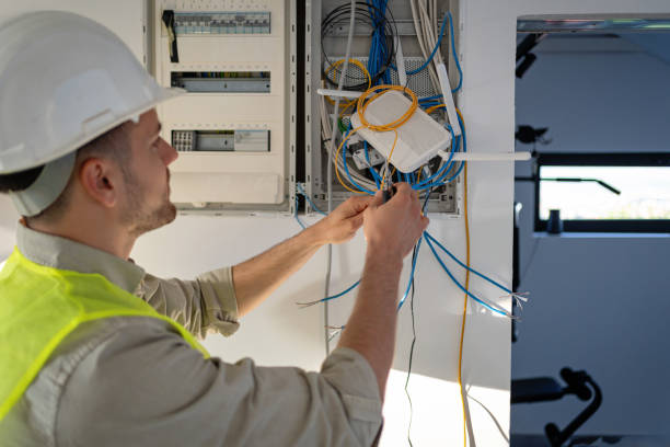 Best Licensed Electrician  in Waynesburg, OH